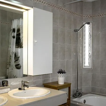 Villa Oliveira By Buenavilla *