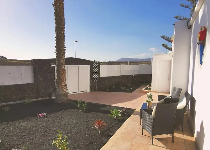 Oliveira By Buenavilla Puerto del Carmen (Lanzarote)