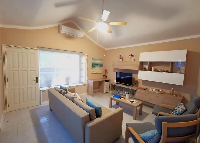 Oliveira By Buenavilla